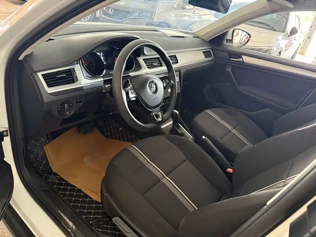 C-TREK Weiling 2018 1.5L automatic fashion model купить на сайте DeffCars