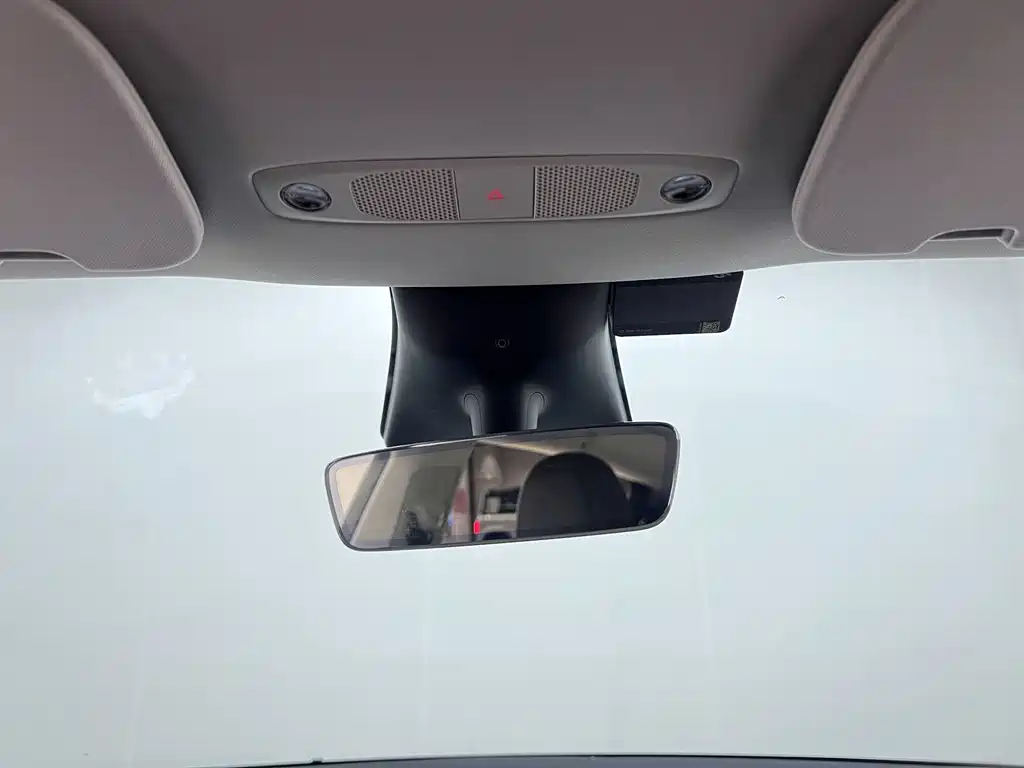 Model Y 2022 Performance high-performance all-wheel drive version купить на сайте DeffCars