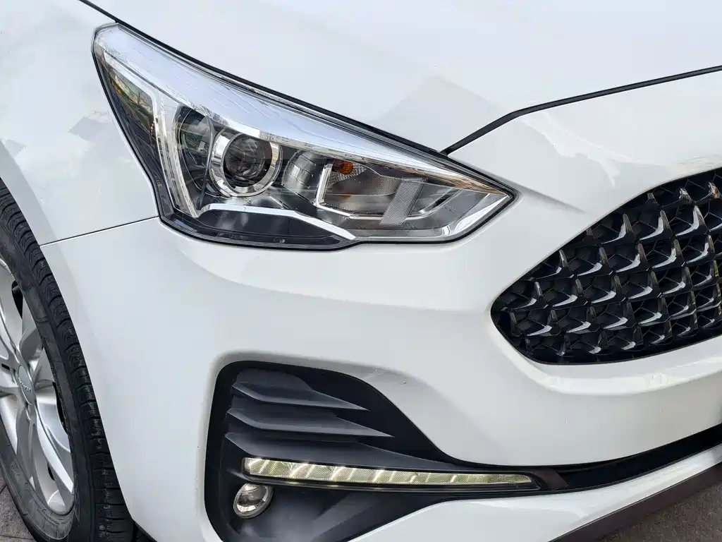 Haval M6 2019 1.5T manual two-wheel drive elite model National V купить на сайте DeffCars