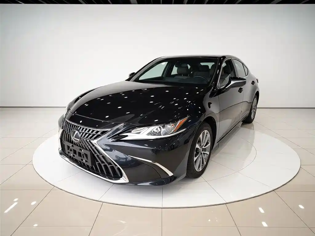 Lexus ES 2022 200 Excellence Edition купить на сайте DeffCars