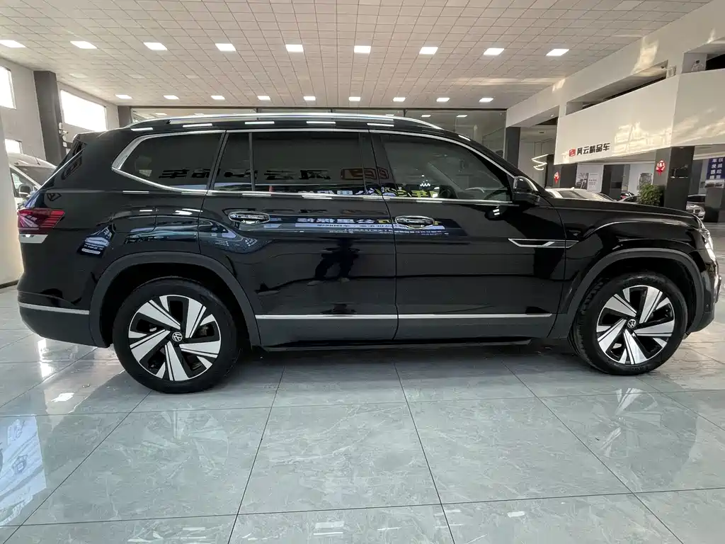 Touron 2023 380TSI four-wheel drive luxury version купить на сайте DeffCars