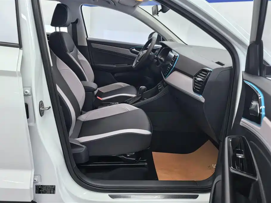 Jetta VS5 2024 280TSI automatic high-gloss version купить на сайте DeffCars