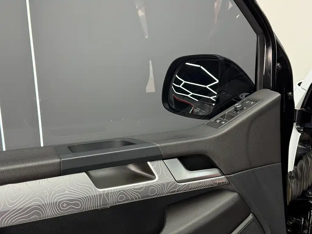 Metroway 2017 2.0TSI four-wheel drive exclusive version 7 seats купить на сайте DeffCars