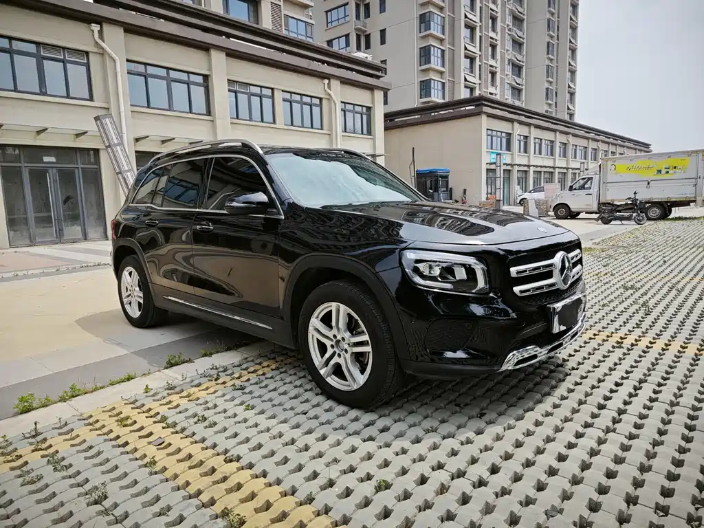 Mercedes-Benz GLB 2023 GLB 220 Dynamic купить на сайте DeffCars
