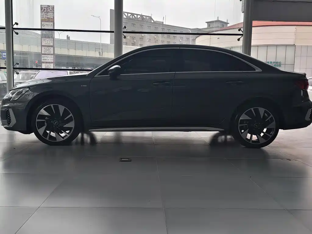 Audi A3 2023 A3L Limousine 35 TFSI fashionable and sporty купить на сайте DeffCars