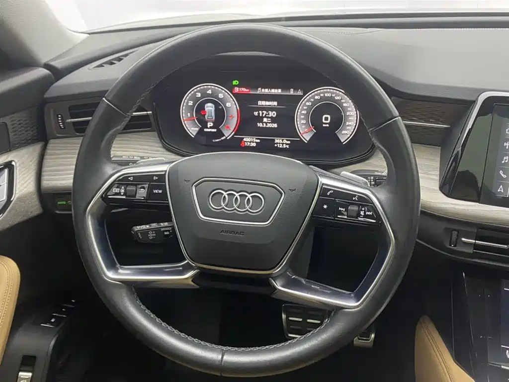 Audi Q6 2023 50 TFSI quattro cloud type Yulin suit купить на сайте DeffCars