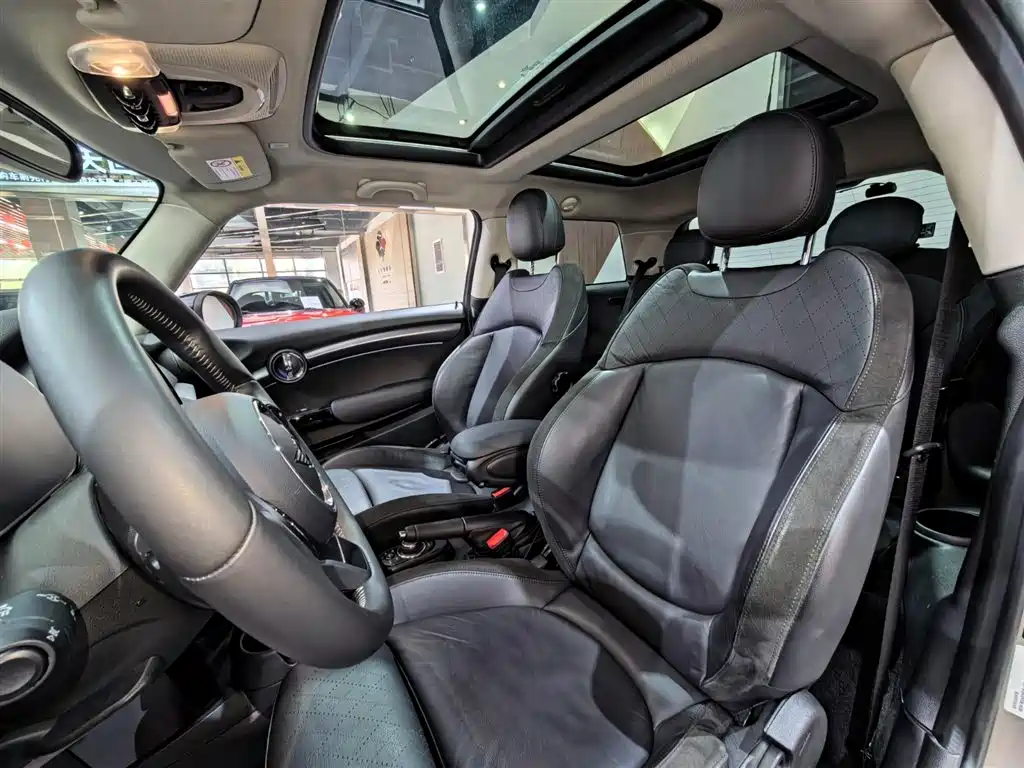 MINI 2022 1.5T COOPER Artist купить на сайте DeffCars