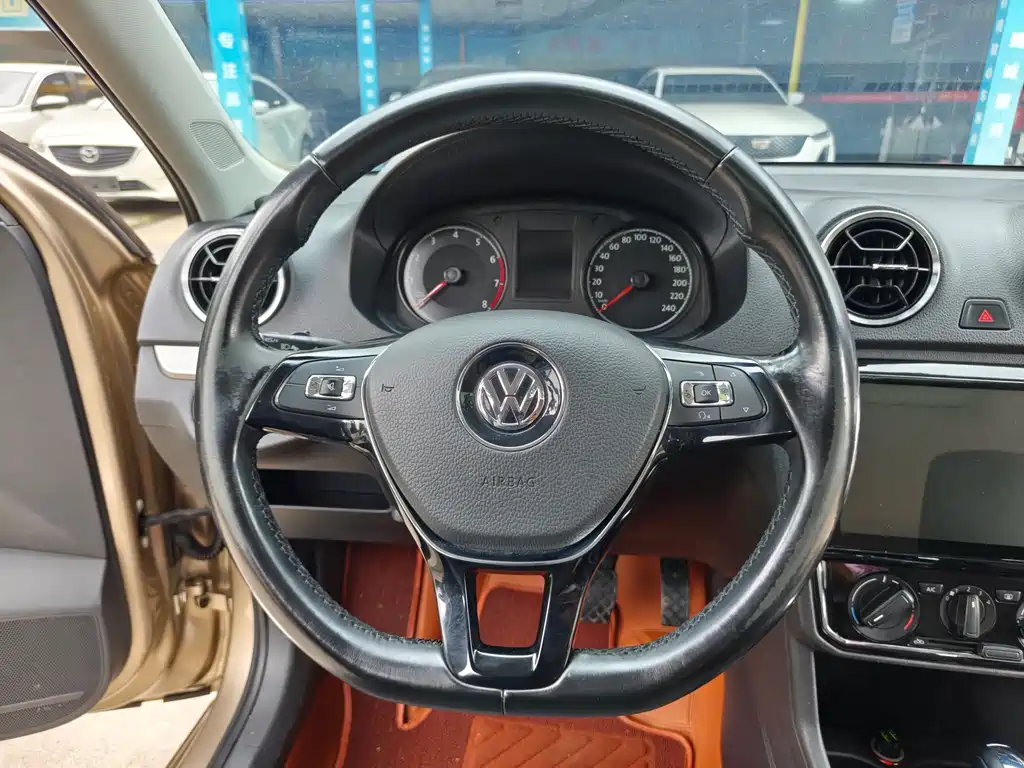 Jetta 2019 Dream Edition 1.5L Automatic Comfort Type купить на сайте DeffCars