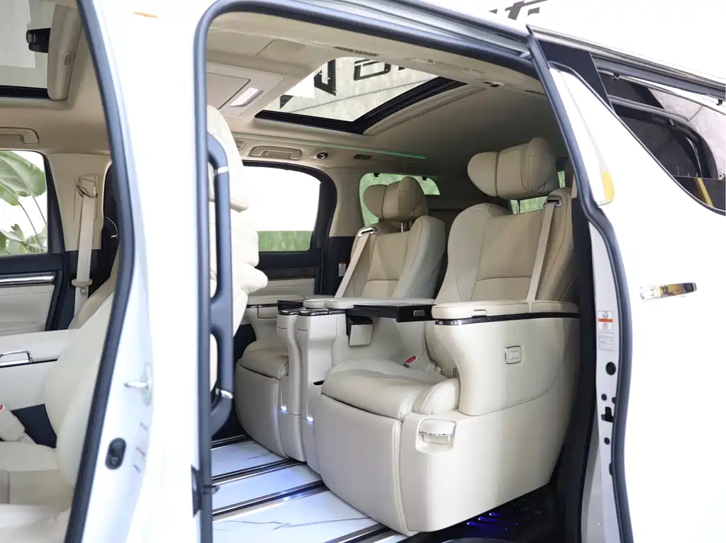 Wilfa 2021 Crown Dual Engine 2.5L HV Premium Edition купить на сайте DeffCars