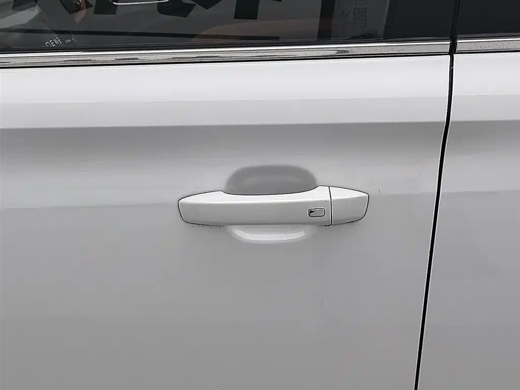 Roewe RX3 2021 PRO 1.6L CVT flagship model купить на сайте DeffCars