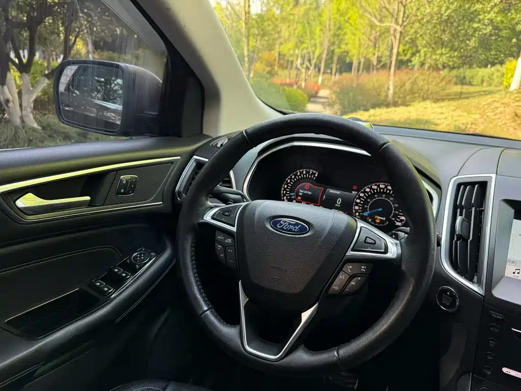 Ruijie 2016 EcoBoost 245 four-wheel drive Zunrui model 7 seats купить на сайте DeffCars