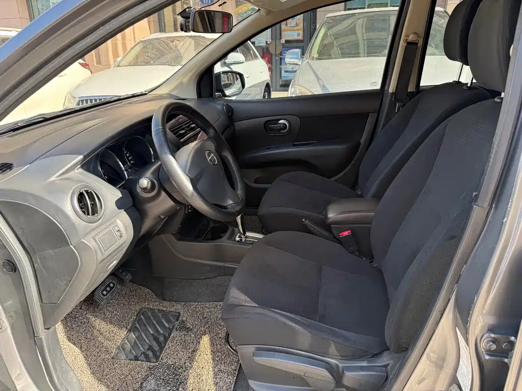 Liwei 2015 1.6XE CVT Comfort Edition купить на сайте DeffCars
