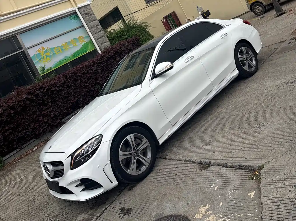 Mercedes-Benz C-Class 2019 C 260 L Sports Edition купить на сайте DeffCars
