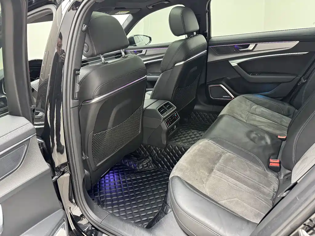 Audi A6L 2019 45 TFSI Premium Dynamic Model купить на сайте DeffCars