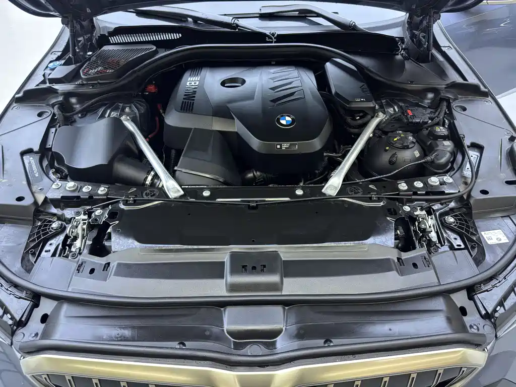 BMW 5 Series 2024 530Li Exclusive M Sports Package купить на сайте DeffCars