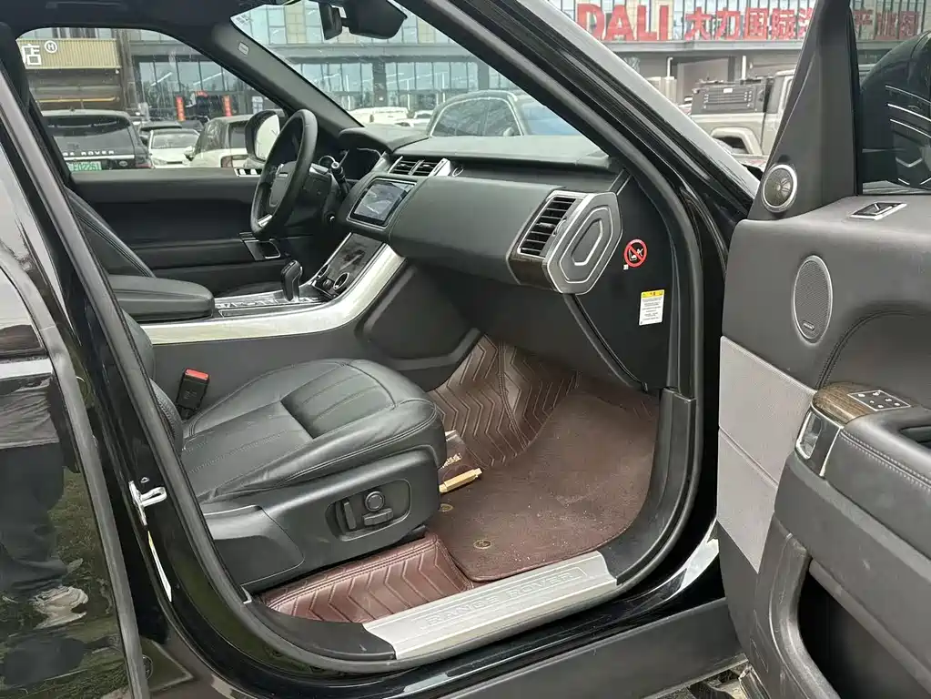 Range Rover Sport New Energy 2018 P400e купить на сайте DeffCars