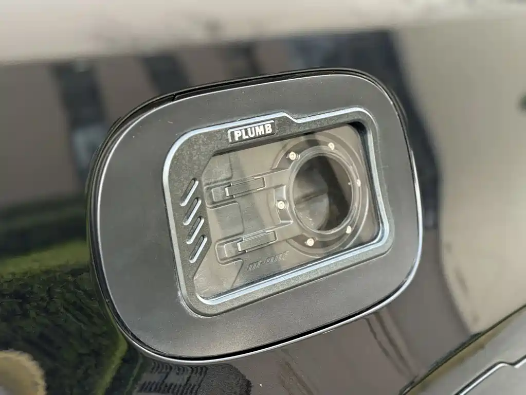 Land Rover Defender 2024 110 3.0T P400 X-DYNAMIC HSE купить на сайте DeffCars