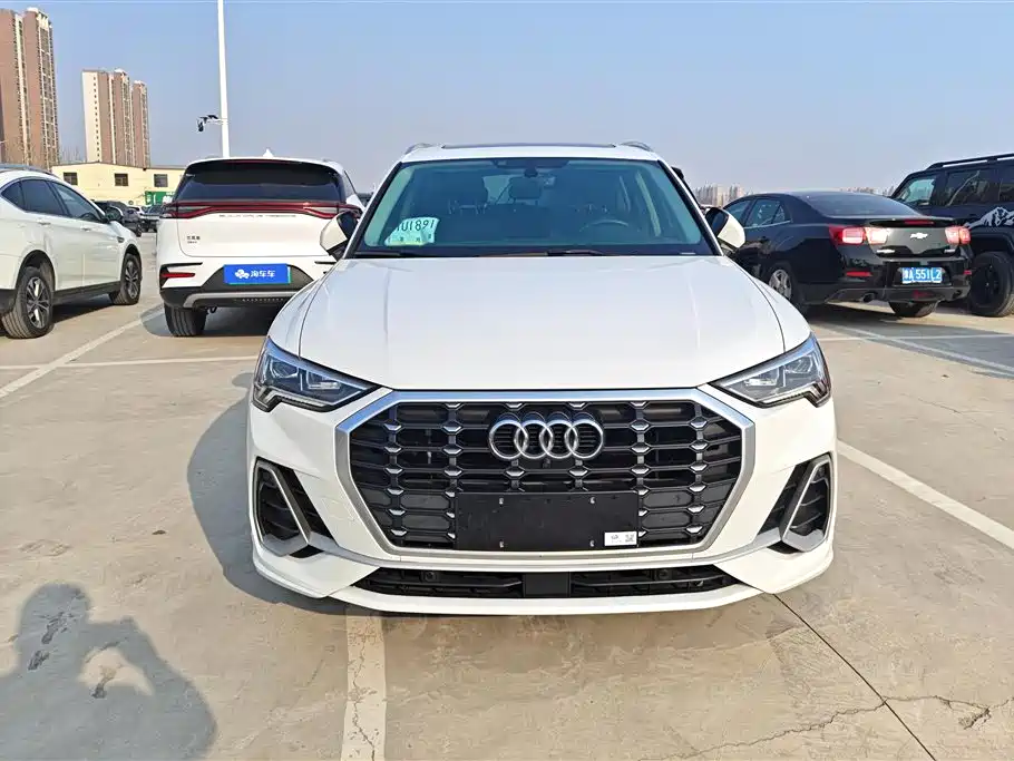 Audi Q3 2021 35 TFSI Fashionable and Dynamic купить на сайте DeffCars