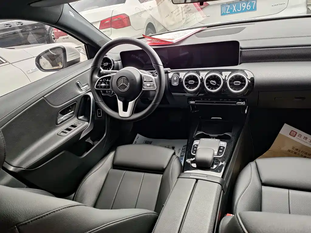 Mercedes-Benz A-Class 2020 Facelift A 200 L Sports Sedan Fashionable купить на сайте DeffCars