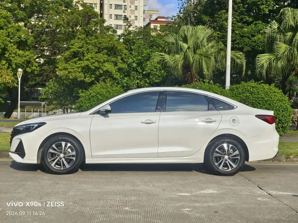 Yidong 2025 PLUS 1.4T dual-clutch high-energy version купить на сайте DeffCars