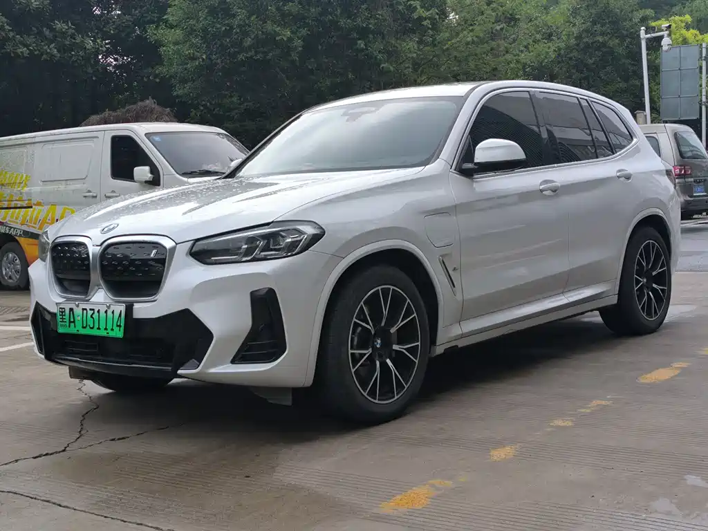 BMW iX3 2024 leading model купить на сайте DeffCars