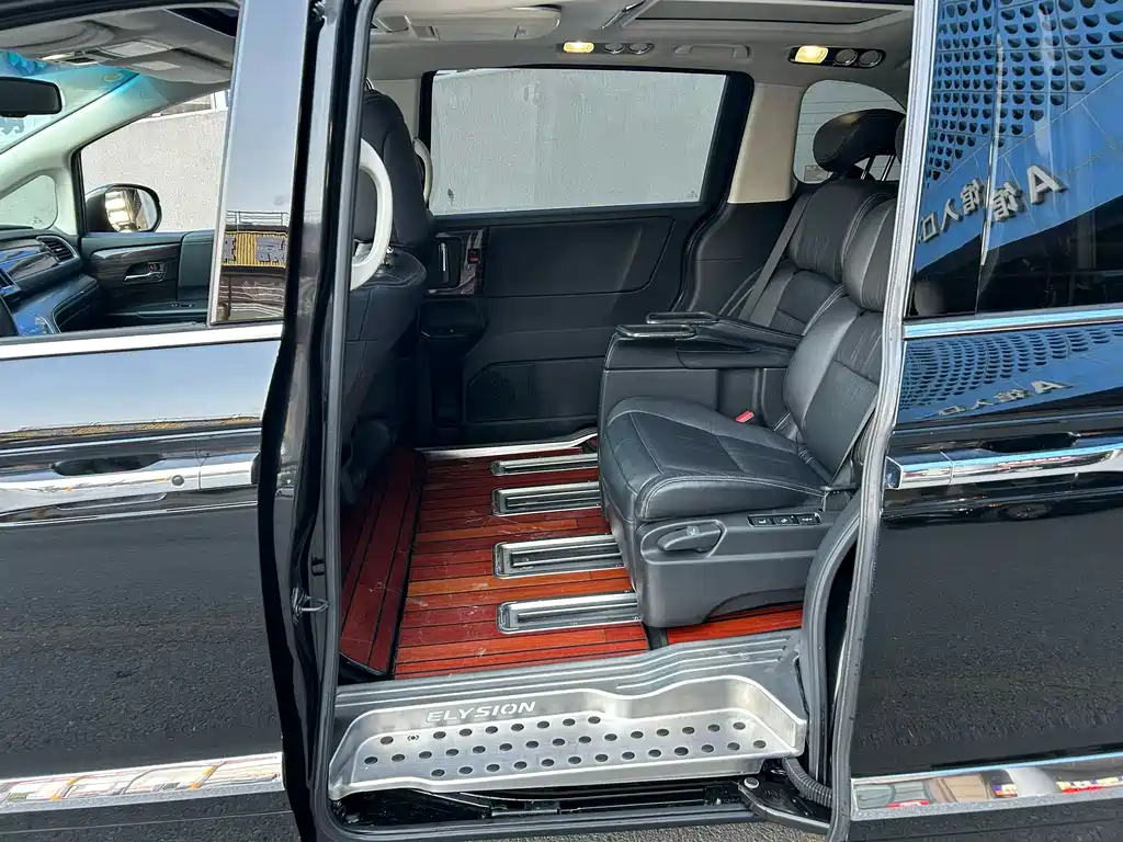 Odyssey 2015 facelift 2.4L Extreme Edition купить на сайте DeffCars