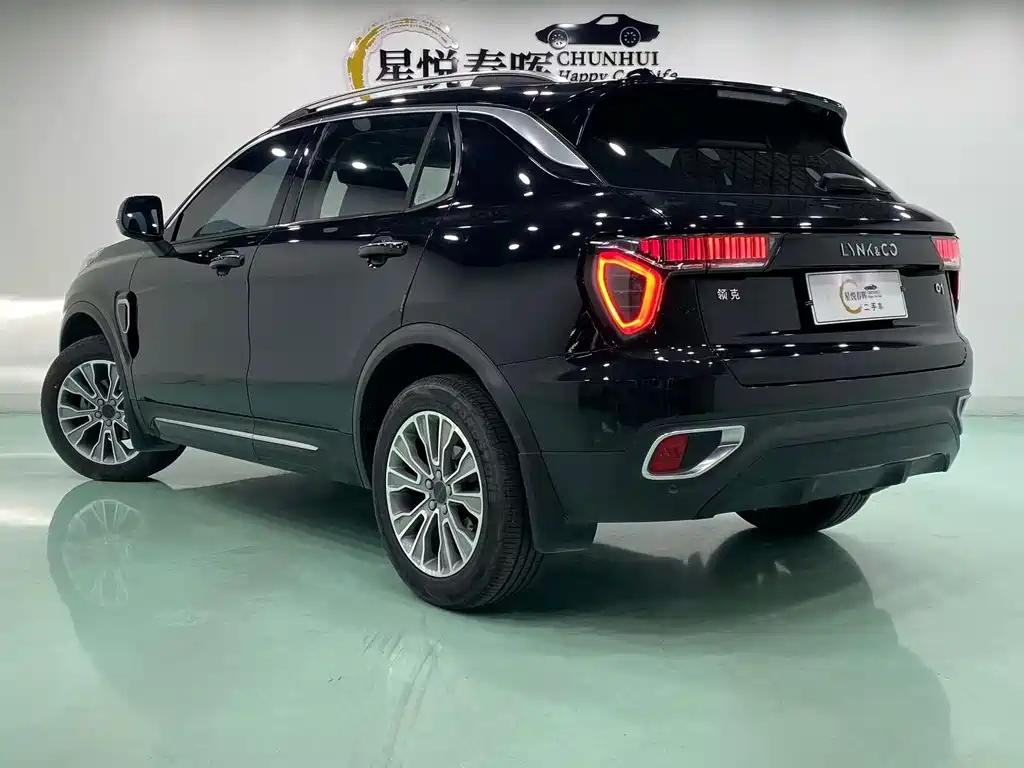 Lynk & Co 01 2017 2.0T two-wheel drive Pro version купить на сайте DeffCars