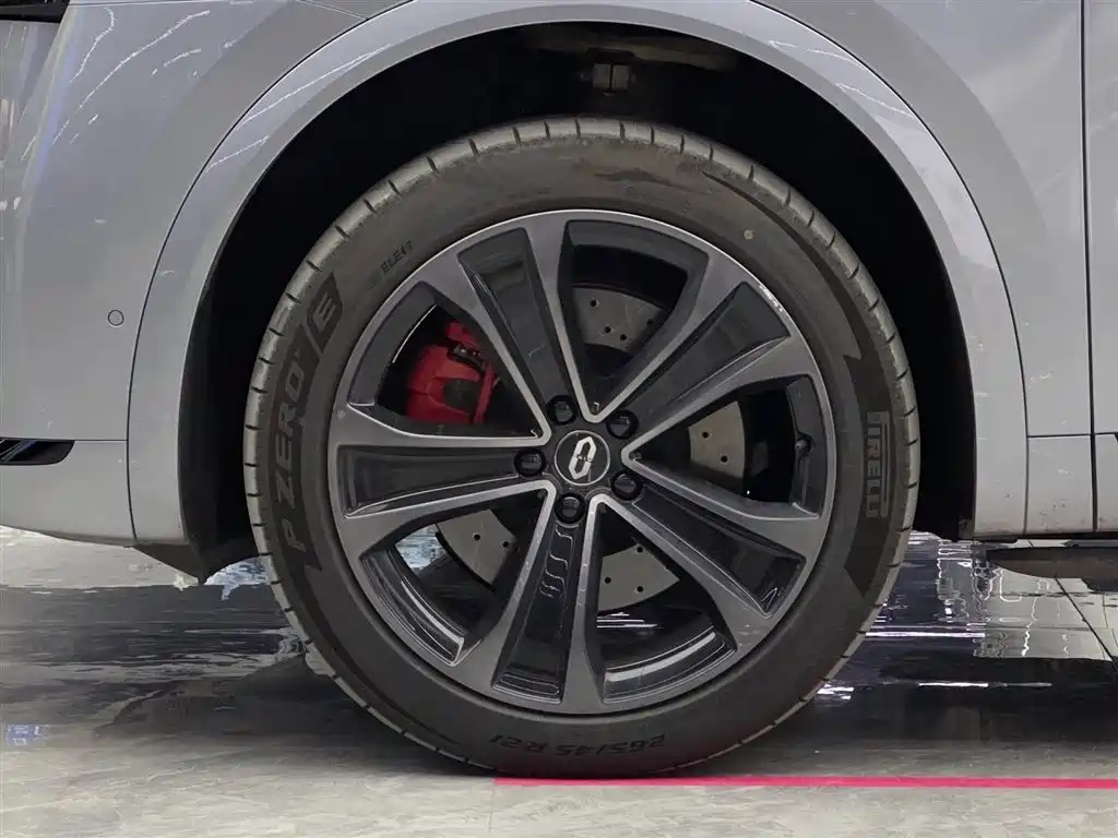 Wenjie M8 2025 extended range Ultra version 53.4kWh 5-seater version купить на сайте DeffCars