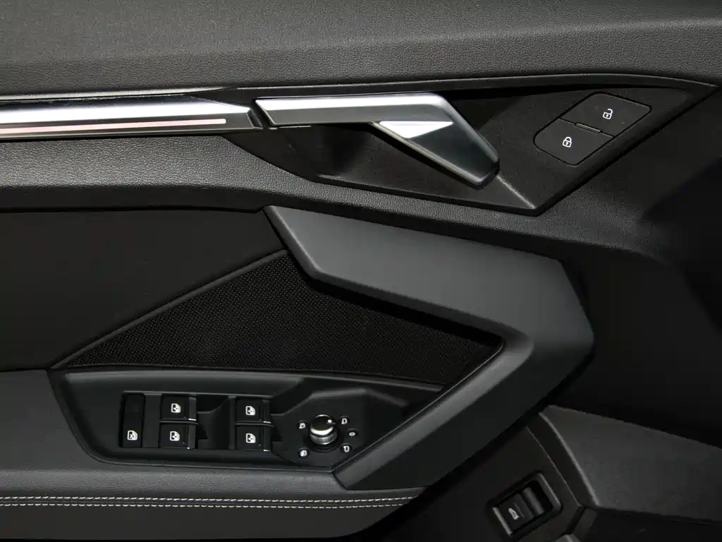 Audi A3 2024 Sportback 35 TFSI luxury sports model купить на сайте DeffCars