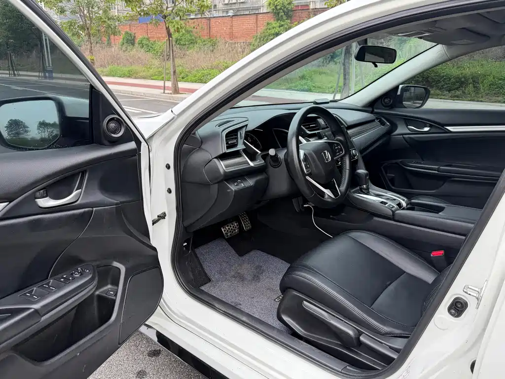 Civic 2019 220TURBO CVT combustion version National V купить на сайте DeffCars