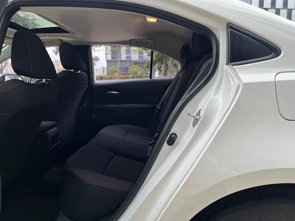 Corolla 2019 1.2T S-CVT GL-i Deluxe Edition купить на сайте DeffCars