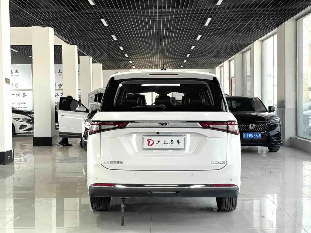 Wuling Jiachen 2022 1.5T CVT exclusive flagship model купить на сайте DeffCars