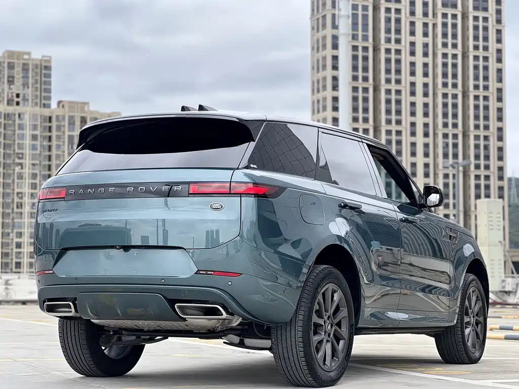 Range Rover Sport 2023 400PS Dynamic SE купить на сайте DeffCars