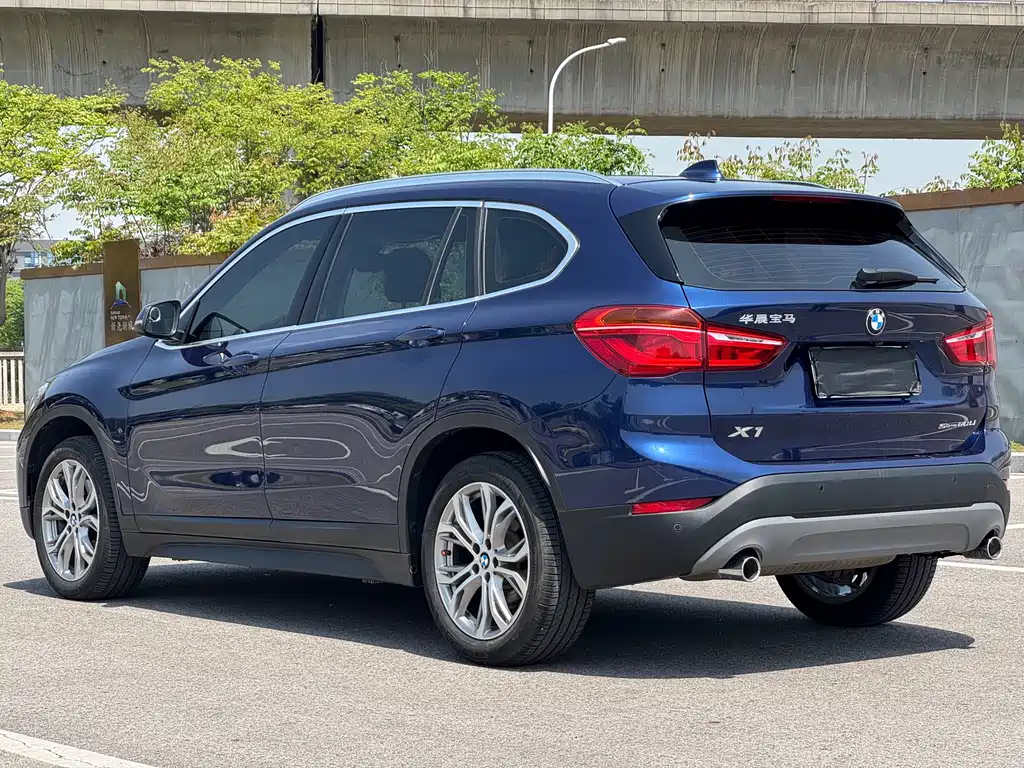 BMW X1 2019 sDrive20Li Leading Model купить на сайте DeffCars