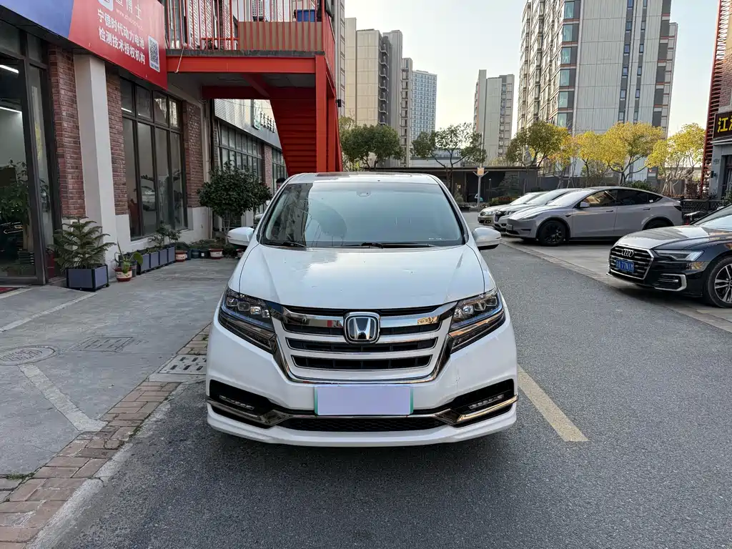 Alison 2019 2.0L Hybrid Deluxe Edition купить на сайте DeffCars