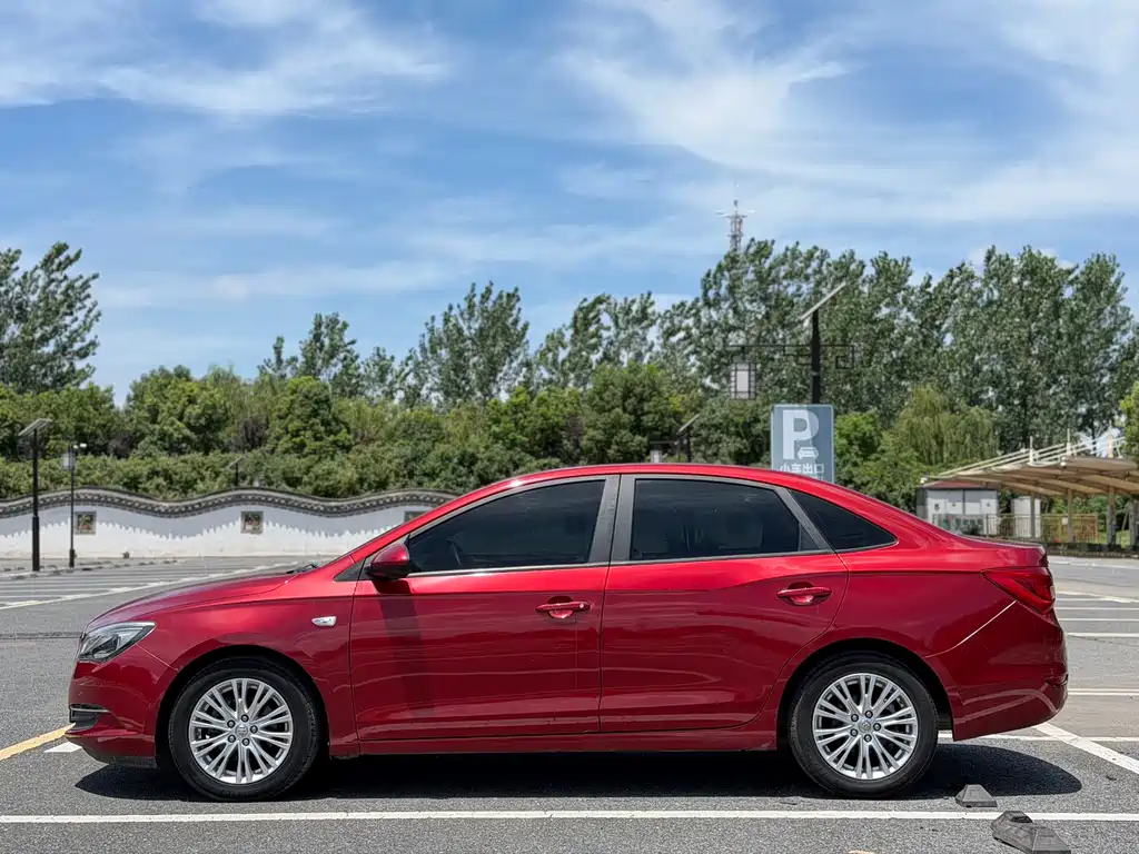 Excelle GT 2015 15N Manual Elite купить на сайте DeffCars