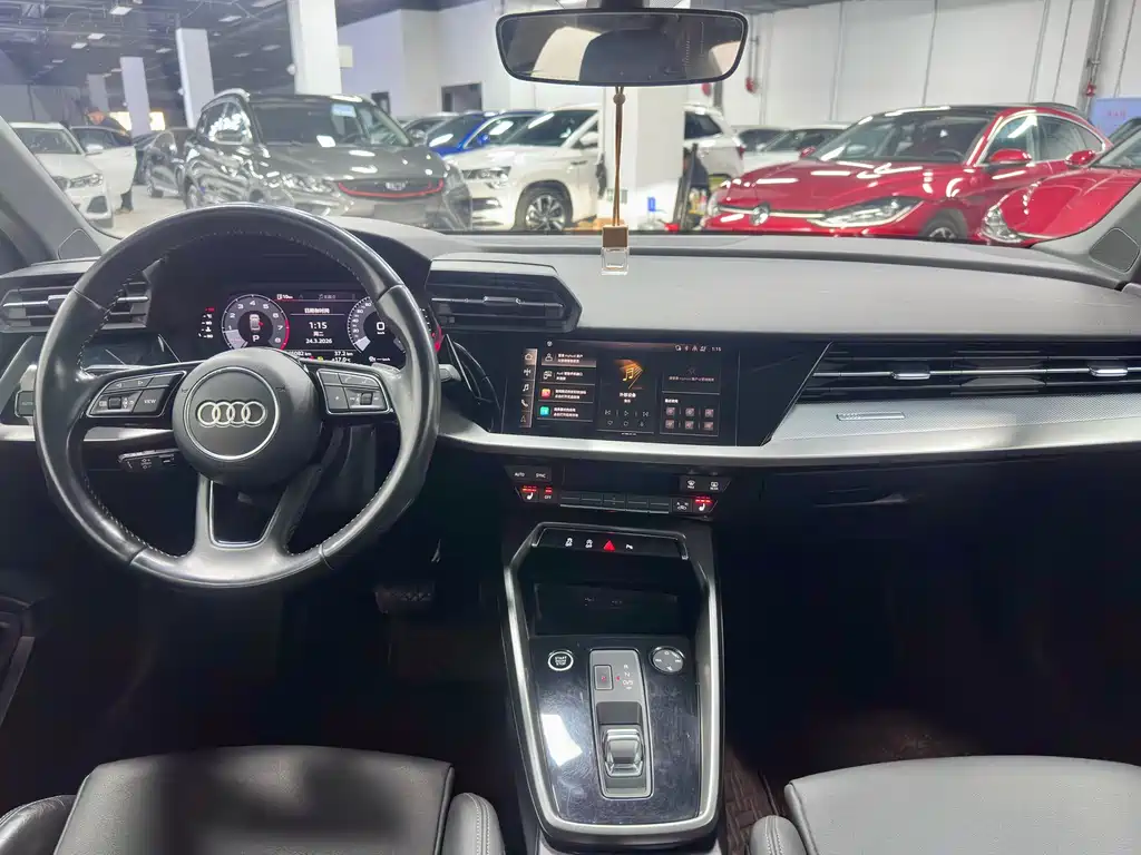 Audi A3 2022 A3L Limousine 35 TFSI Fashionable and Sporty купить на сайте DeffCars