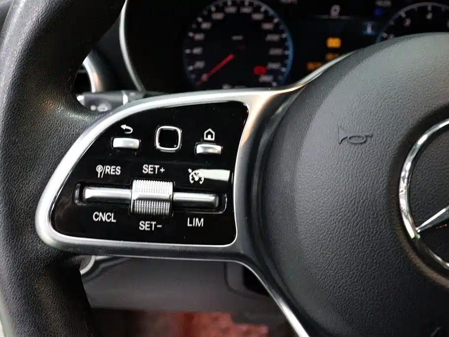 Mercedes-Benz GLC 2020 facelift GLC 300 L 4MATIC dynamic купить на сайте DeffCars