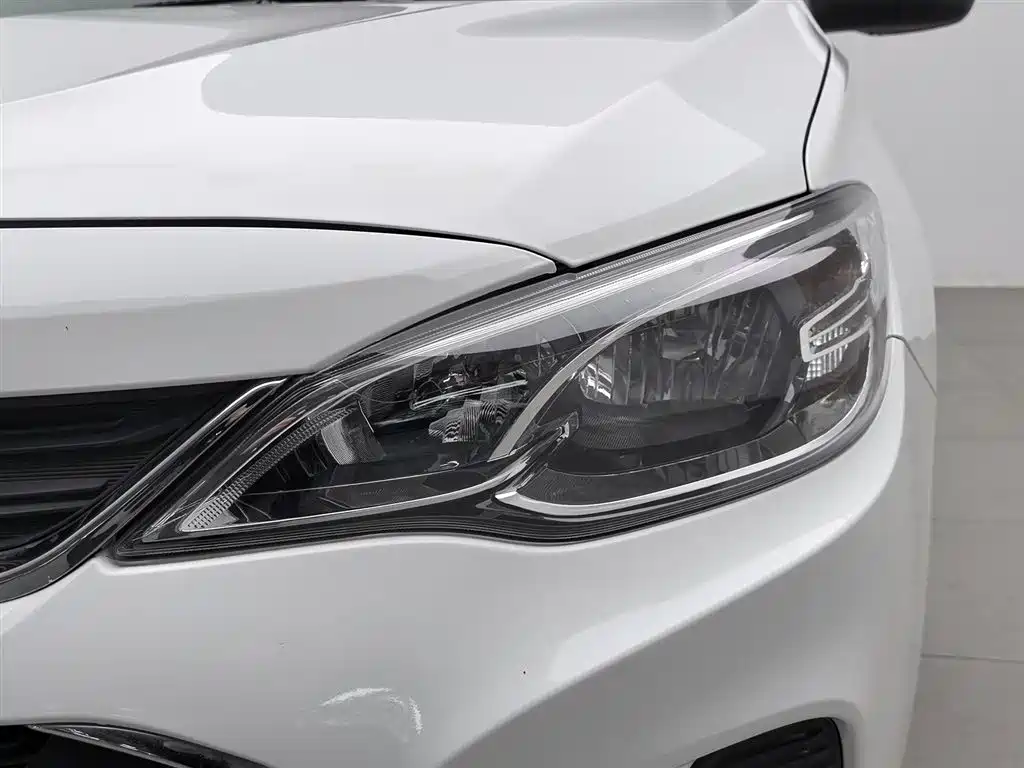 Kovoz 2019 320 automatic sunroof version купить на сайте DeffCars