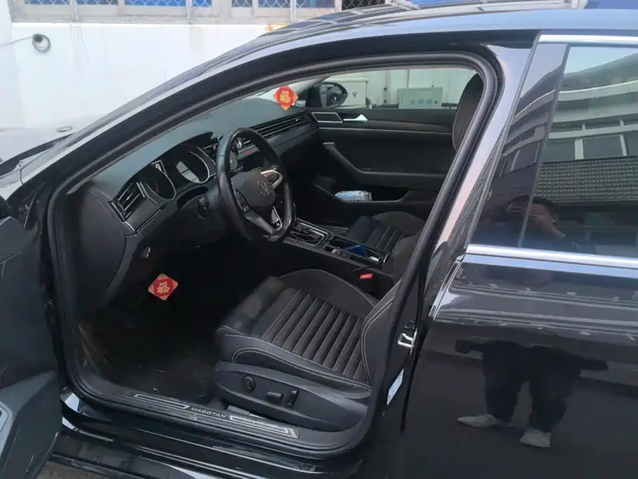 Magotan 2020 330TSI DSG leading model купить на сайте DeffCars