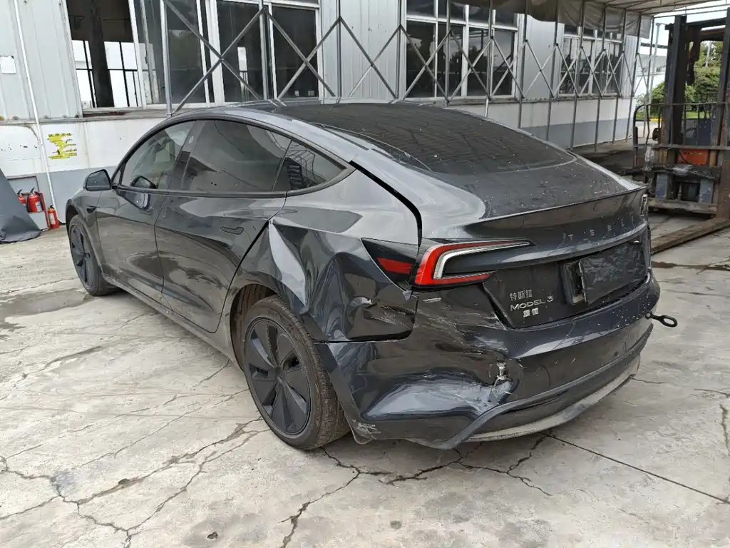 Model 3 2025 rear-wheel drive version купить на сайте DeffCars