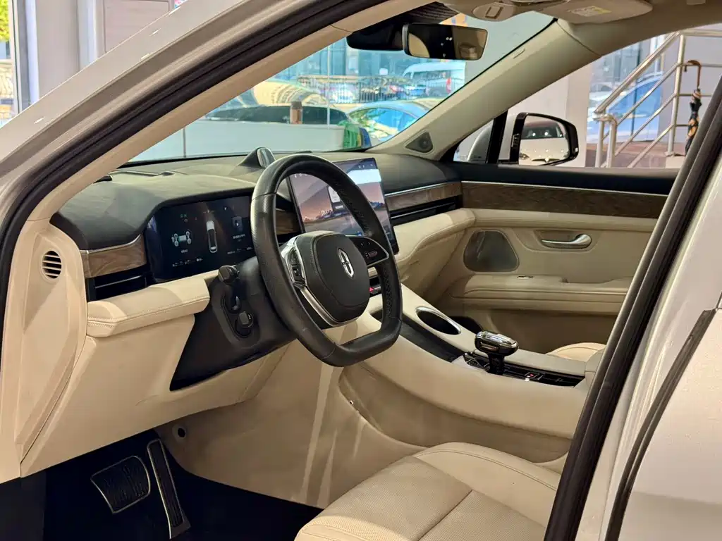 Wenjie M5 2022 extended range four-wheel drive performance version купить на сайте DeffCars