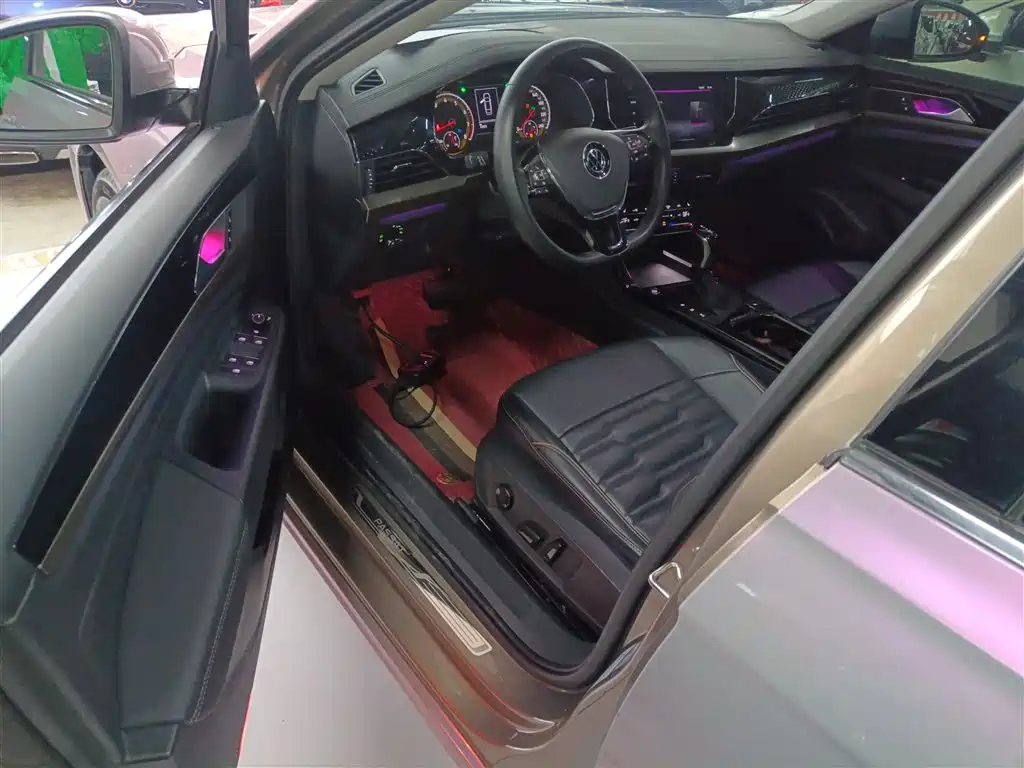 Passat 2020 facelift 330TSI Elite Edition National VI купить на сайте DeffCars
