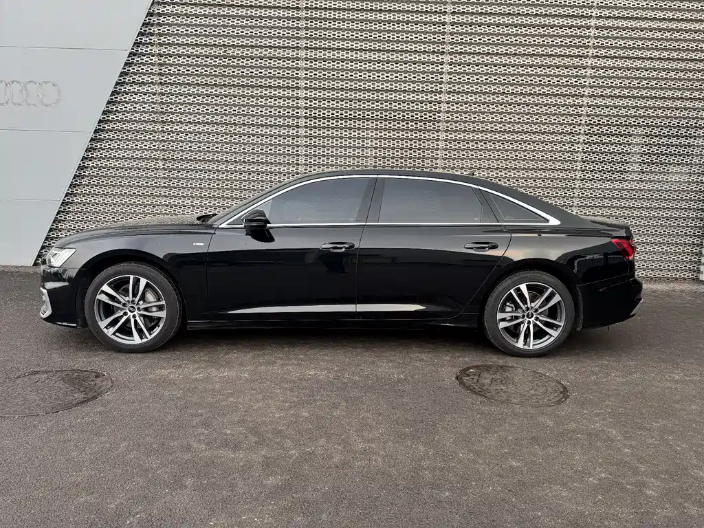 Audi A6L 2023 40 TFSI luxury and dynamic model купить на сайте DeffCars