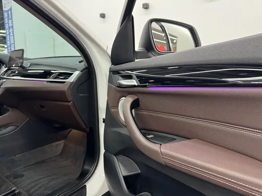 BMW X1 2022 sDrive25Li Leading Model купить на сайте DeffCars