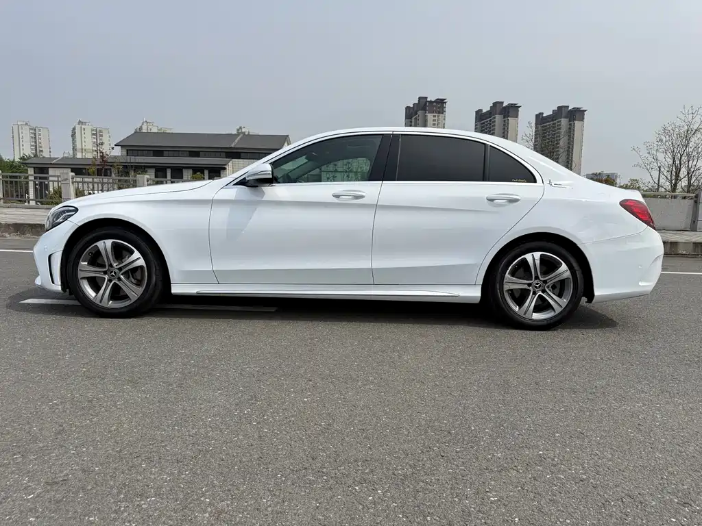 Mercedes-Benz C-Class 2019 C 260 L Sports Edition купить на сайте DeffCars