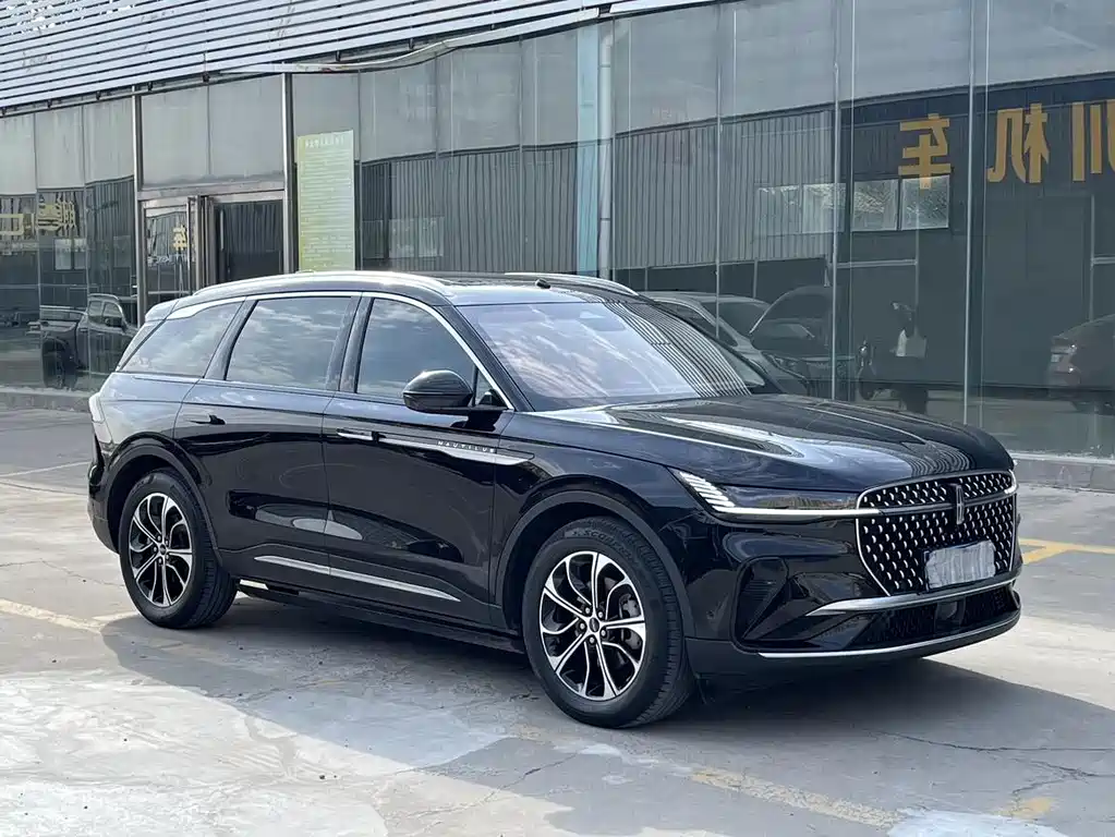 Voyager 2023 2.0T four-wheel drive premium version купить на сайте DeffCars