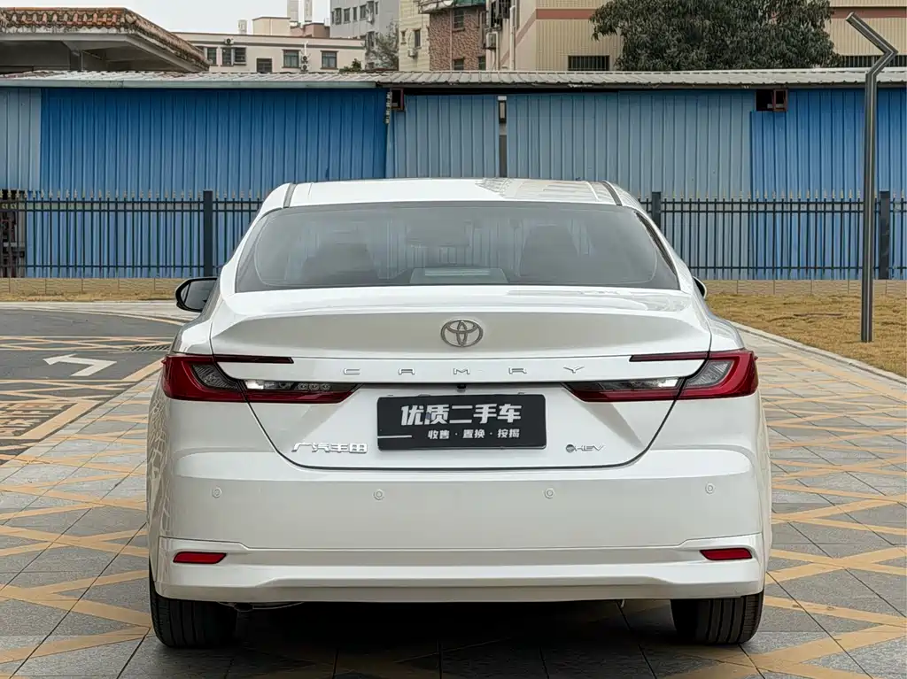 Camry 2024 Shuangqing 2.0HGVP Deluxe Edition купить на сайте DeffCars