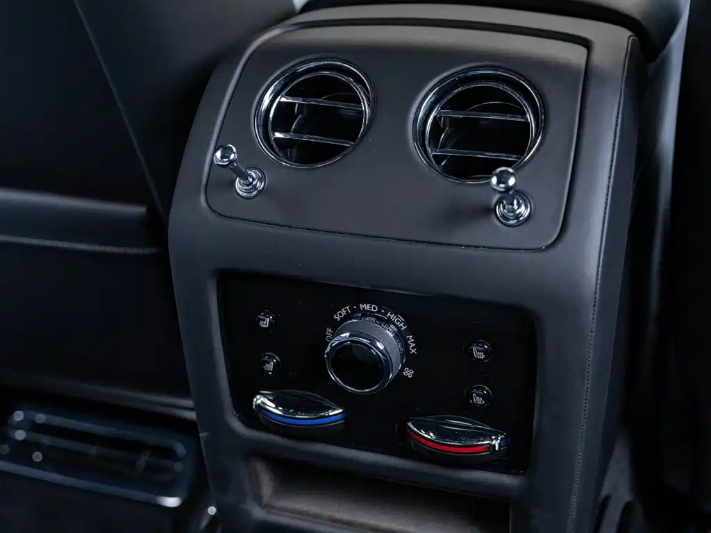 Ghost 2022 6.7T Black Badge купить на сайте DeffCars