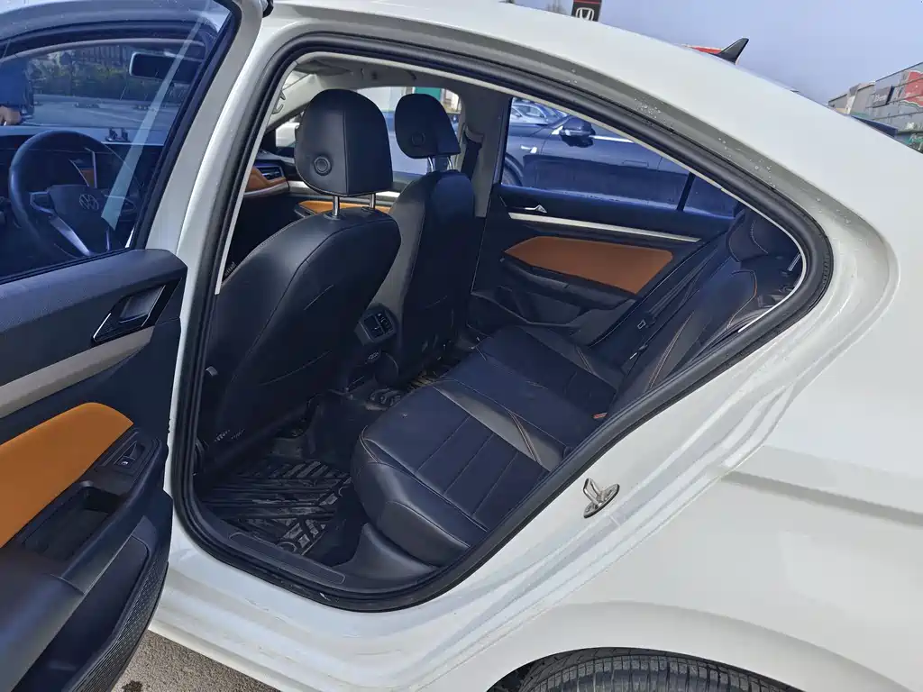 Bora 2024 200TSI DSG Yuexing Edition купить на сайте DeffCars